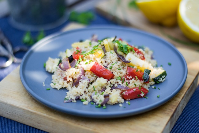 kuskus_pecena_zelenina_salat_recepty