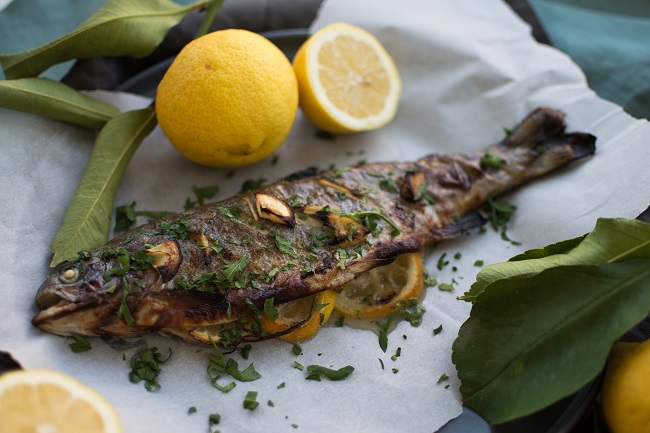 pstruh_peceny_zazvor_med_recepty