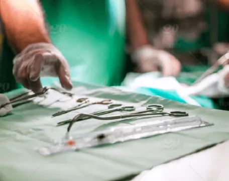 operační sál, chirurgické nástroje, medicína
