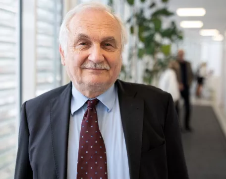 profesor vladimír tesař