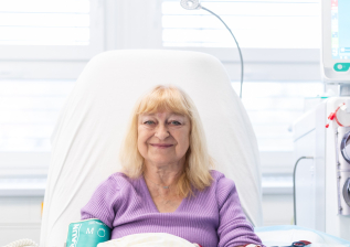 Pacientka Barbora Brožová na dialýze