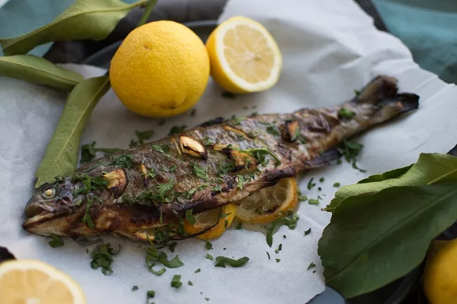 pstruh_peceny_zazvor_med_recepty