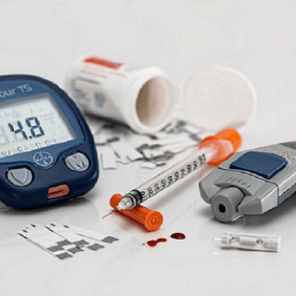 medicina_zdravotnictvi_diabetes_injekcni_strikacka