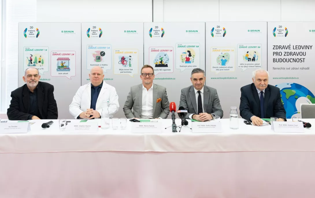 Odborníci, lékaři během tiskové konference ke Světovému dni ledvin, zleva: Ivo Šmoldas, MUDr. Vladimír Vojanec, MUDr. Martin Kuncek, profesor Ondřej Viklický a profesor Vladimír Tesař